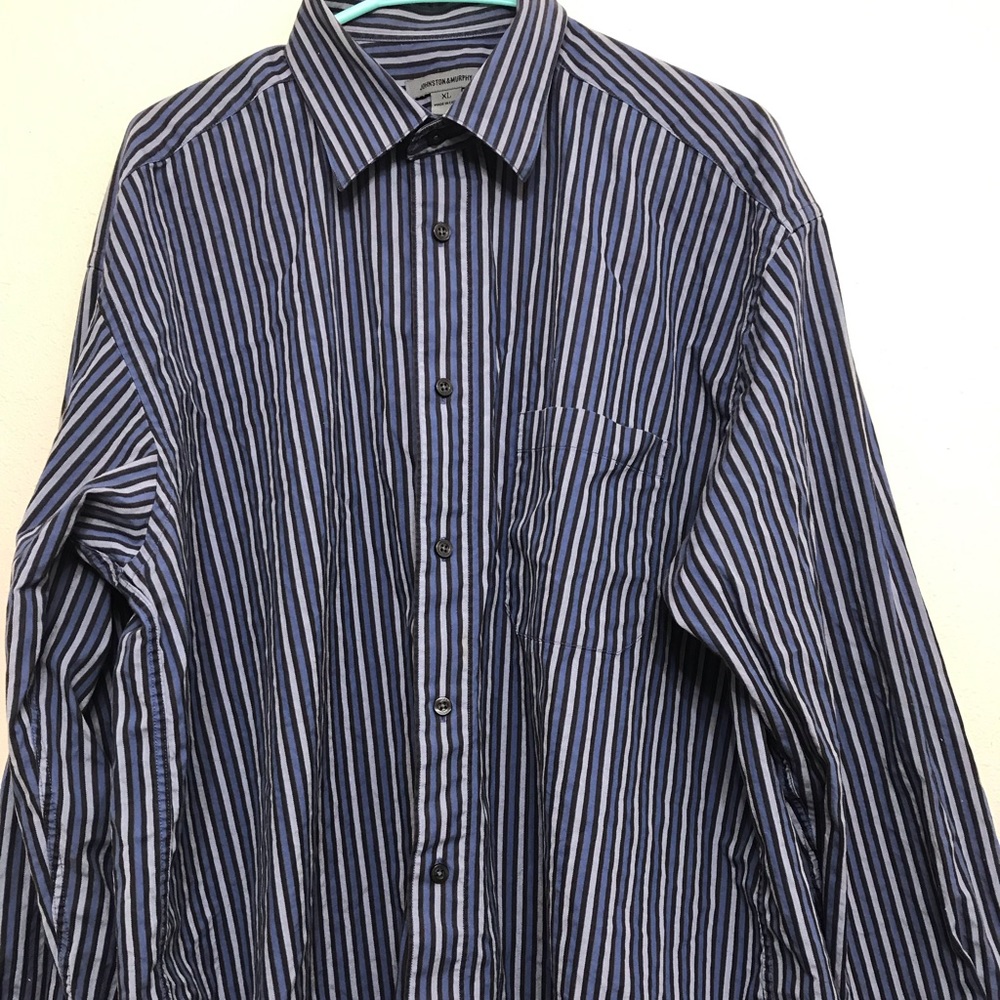 Johnston and Murphy Fine Dress Shirt. Size XL.